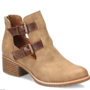 euro soft booties by Sofft